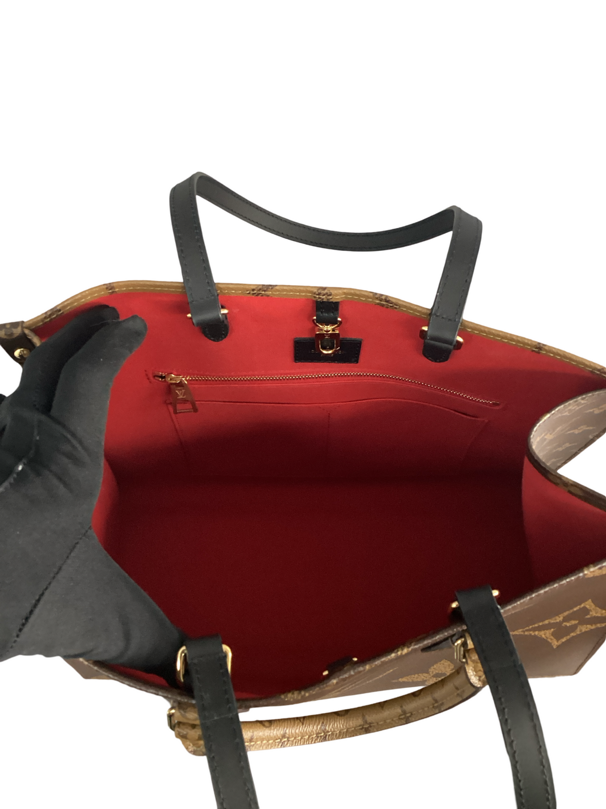 Louis Vuitton Monogram Giant Pattern OnTheGo MM