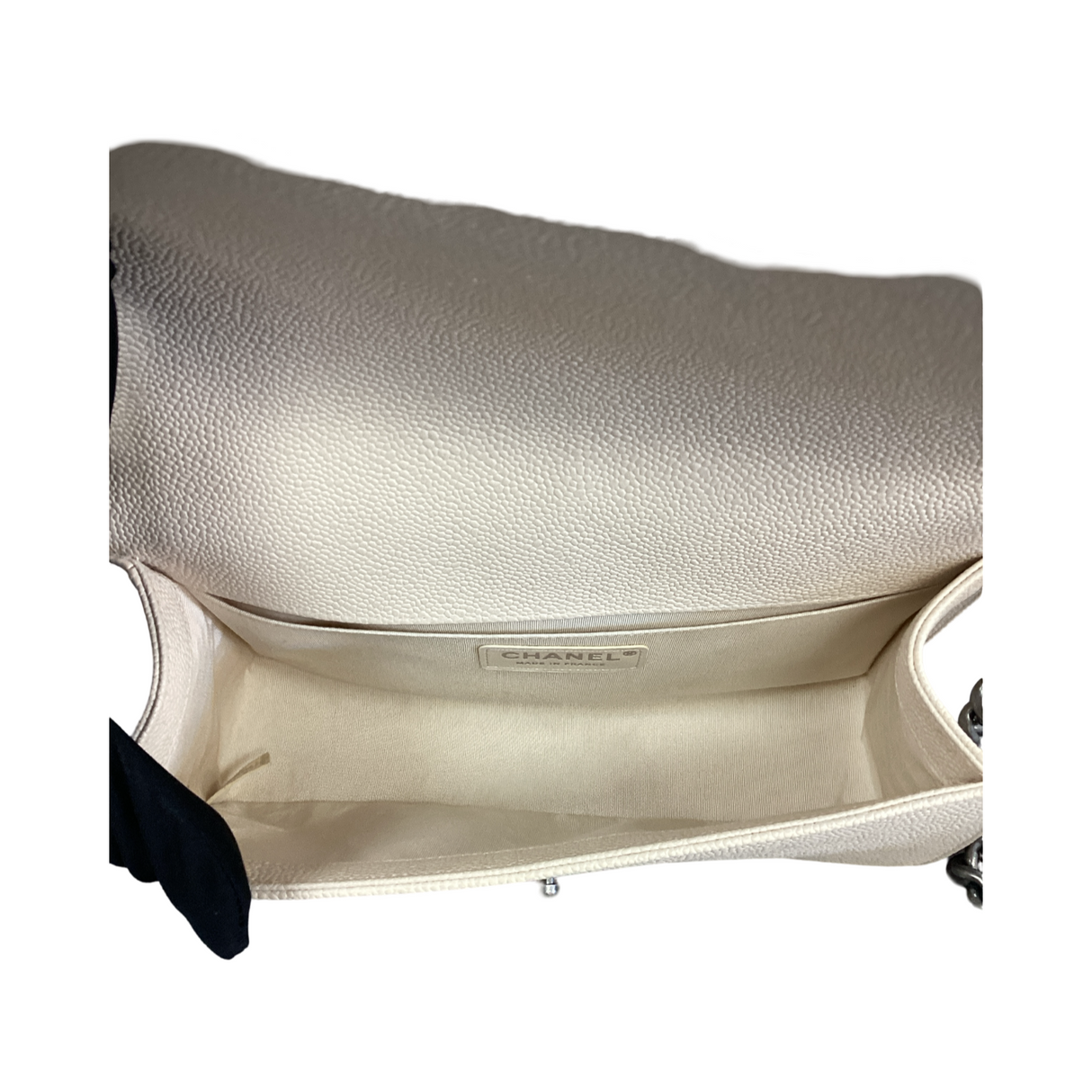 Chanel-Off White Caviar Boy Bag Medium