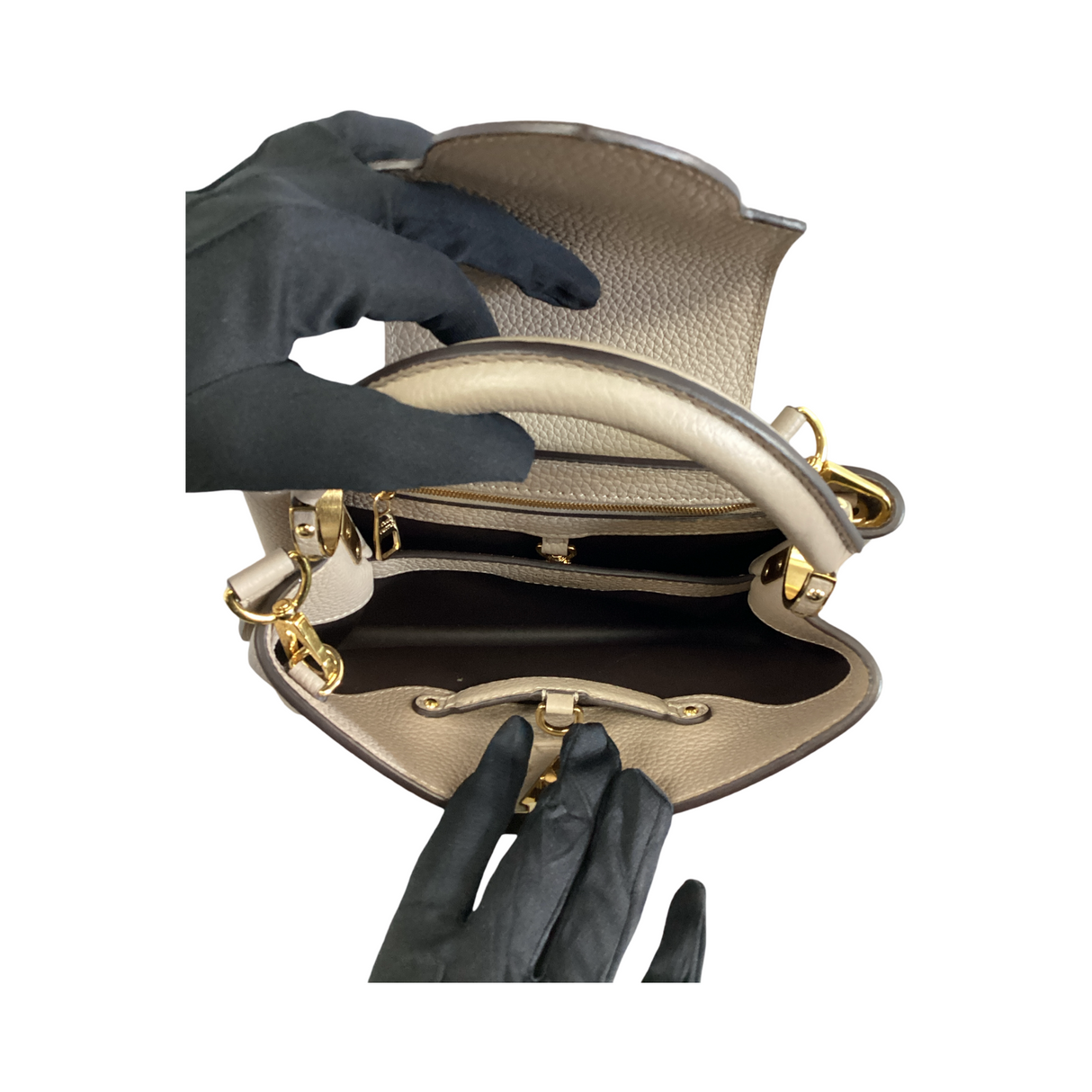 Louis Vuitton Taurillon Capucines BB
